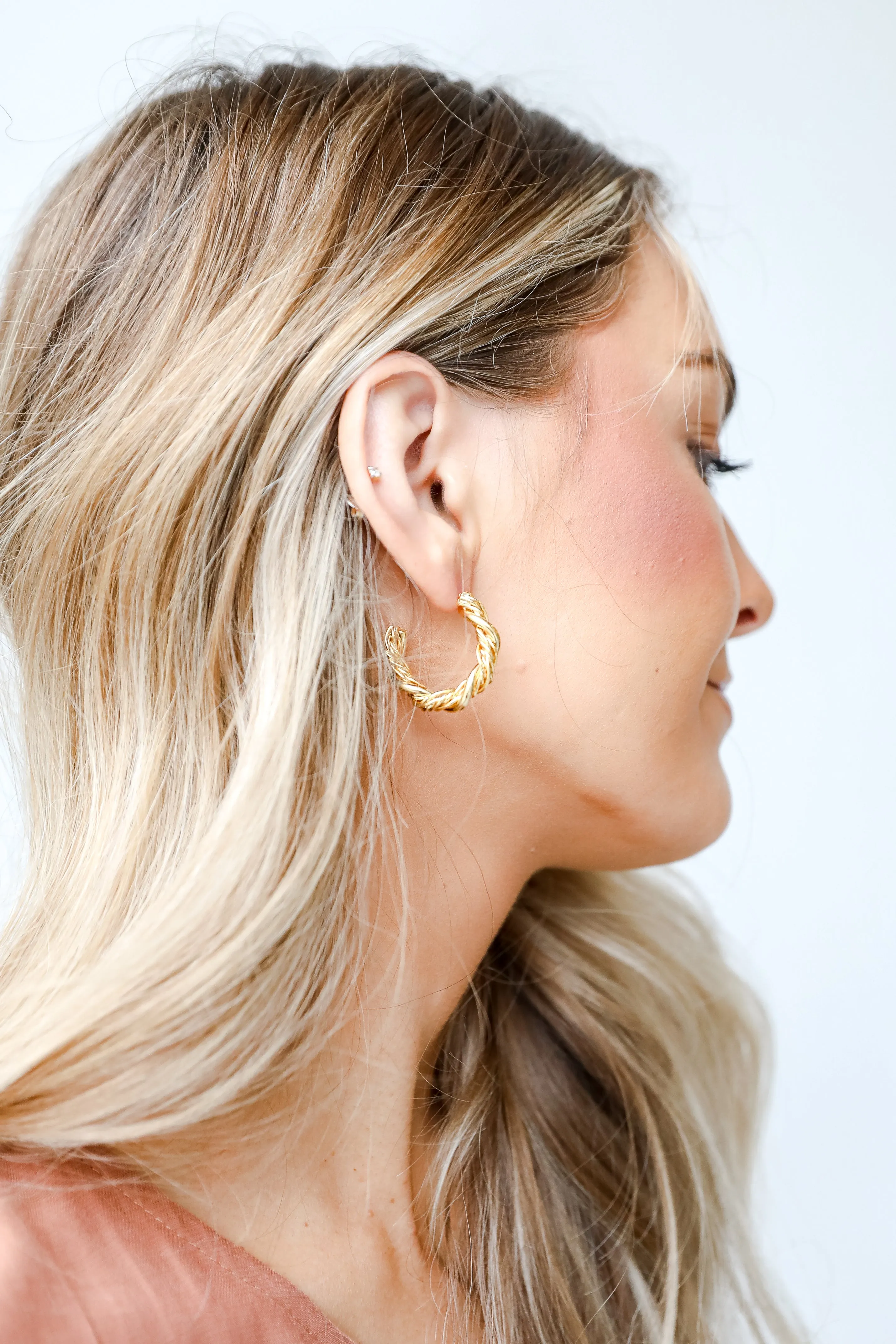 Hannah Gold Twisted Hoop Earrings