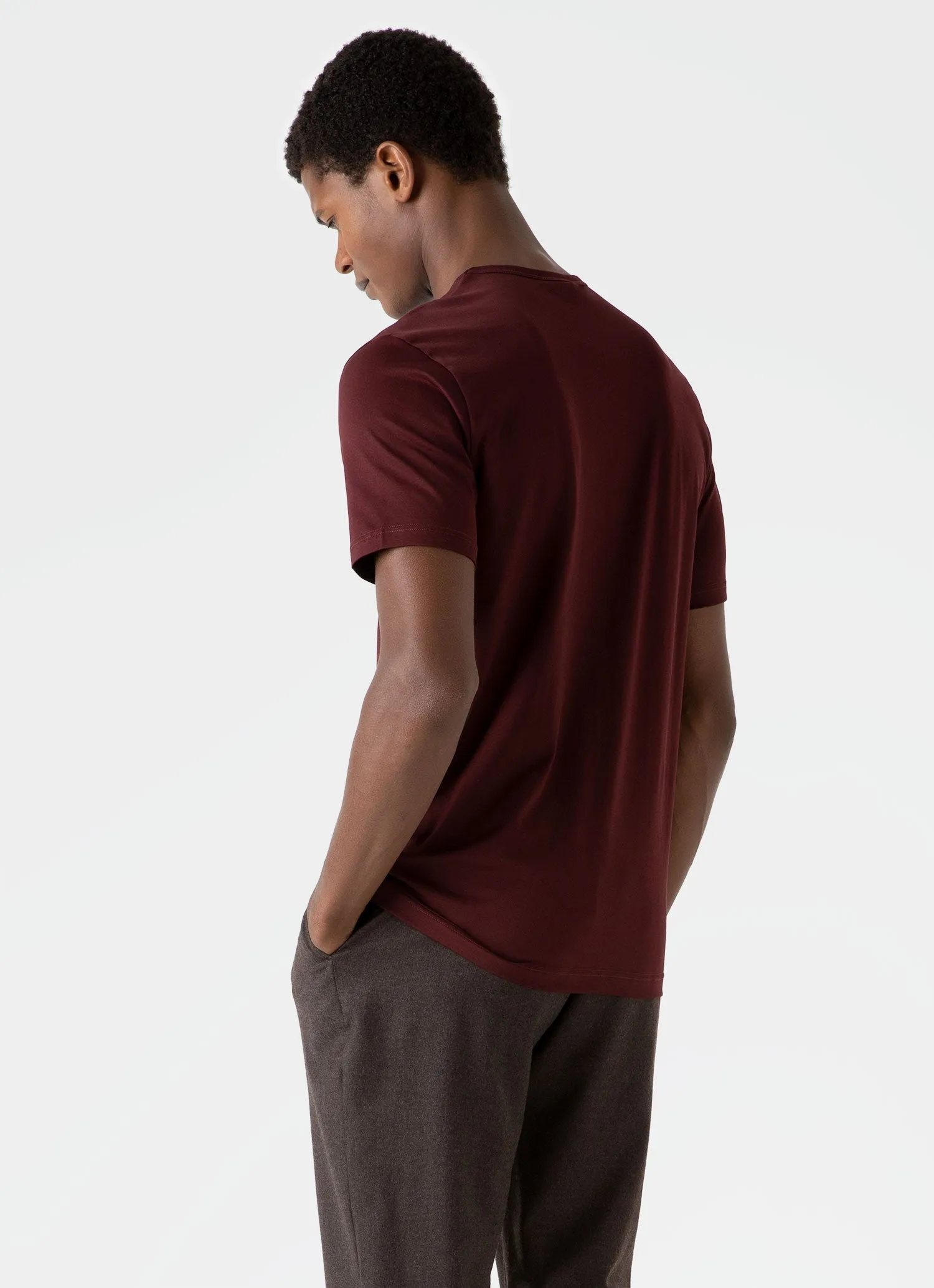 Men's Classic T-shirt in Maroon